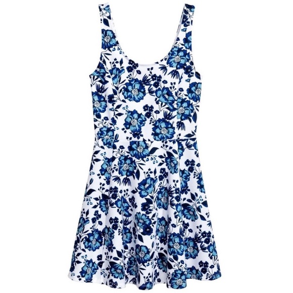 H&M | Dresses | Blue And White Floral Skater Dress | Poshmark